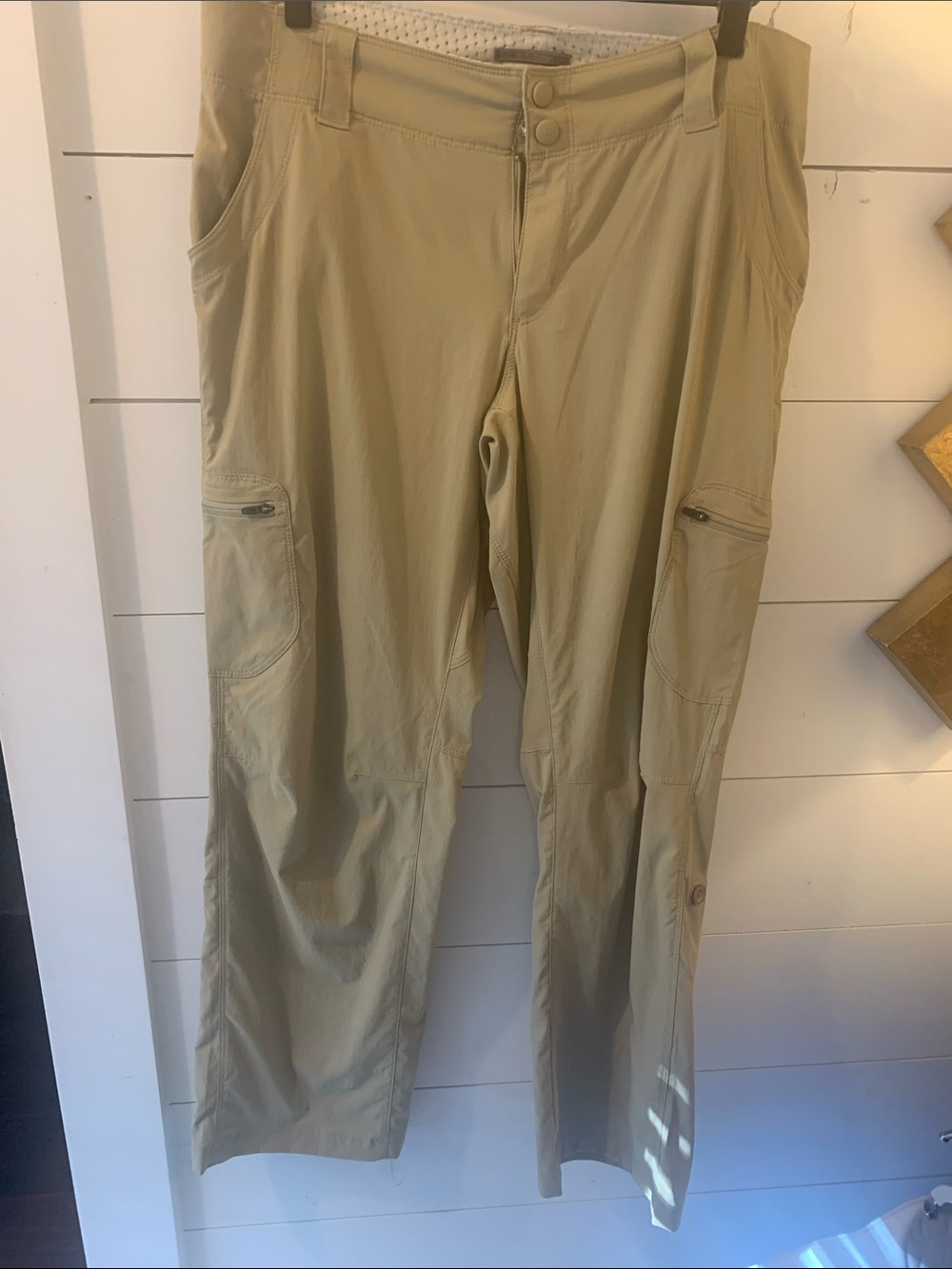 L.L. Bean womens size 8 Khaki Lightweight stretchy Cargo Pants